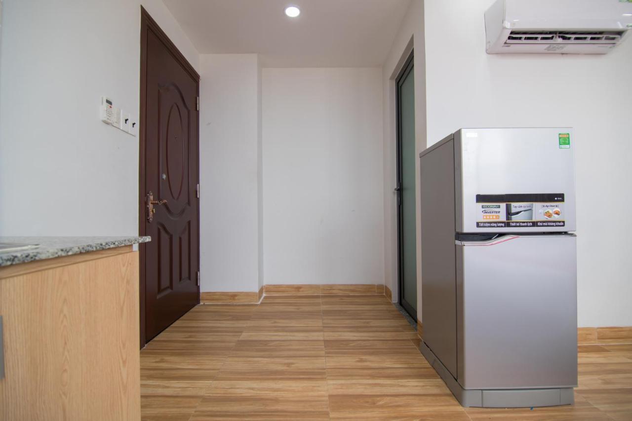 Reddoorz Premium Near E-Town Hotel Ho Chi Minh City Exterior photo